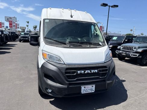 Used 2024 RAM ProMaster 2500 w/ Convenience Group FWD image 6