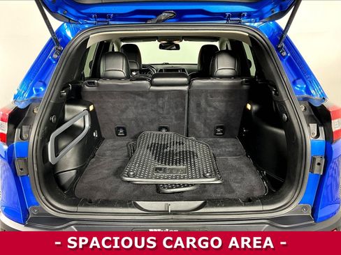 Used 2017 Jeep Cherokee Trailhawk w/ Cold Weather Group AWD/4WD image 35