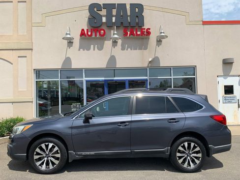 Used 2015 Subaru Outback 2.5i Limited AWD/4WD image 4