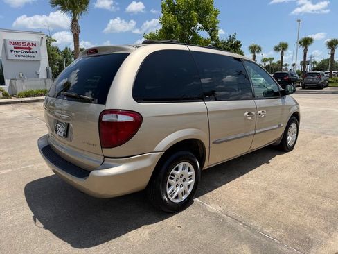 Used 2002 Dodge Caravan Sport FWD image 5