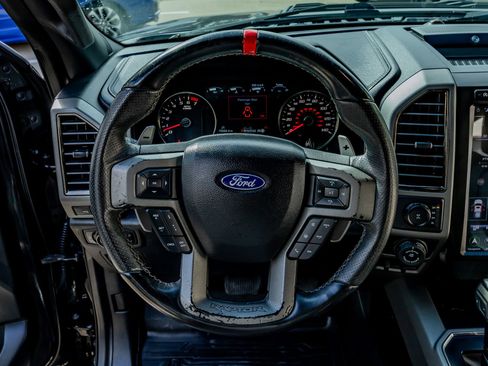 Used 2020 Ford F150 Raptor w/ Equipment Group 802A Luxury AWD/4WD image 18