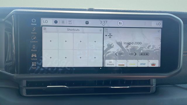 Used 2026 Jeep Gladiator Mojave AWD/4WD image 15