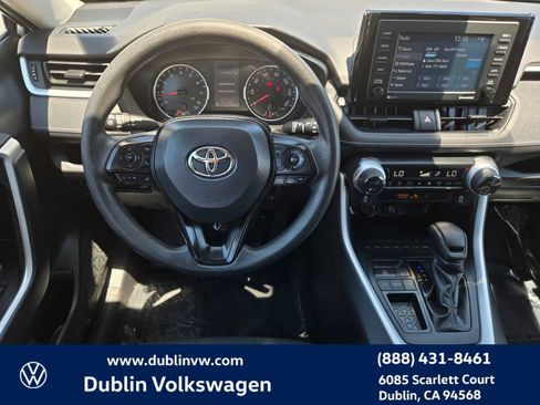 Used 2021 Toyota RAV4 XLE w/ Convenience Package FWD image 12