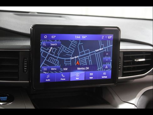 Used 2023 Ford Explorer XLT w/ Equipment Group 202A AWD/4WD image 13