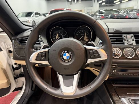 Used 2016 BMW Z4 sDrive28i RWD image 38