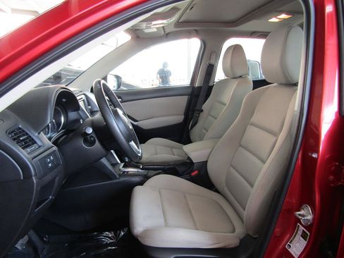 Used 2015 MAZDA CX-5 Touring w/ Bose/Moonroof Package FWD image 9