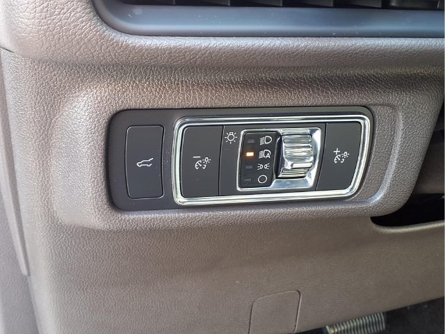 Used 2022 Lincoln Corsair AWD w/ Equipment Group 101A image 21