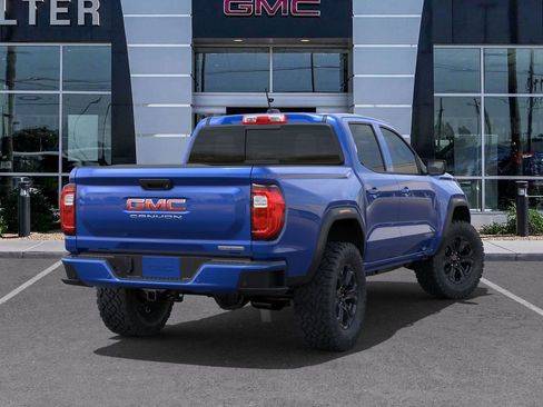 New 2025 GMC Canyon Elevation w/ Convenience Package image 4