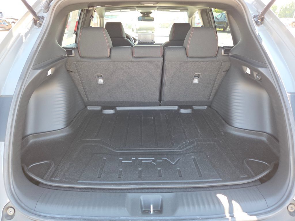 Used 2025 Honda HR-V Sport image 25