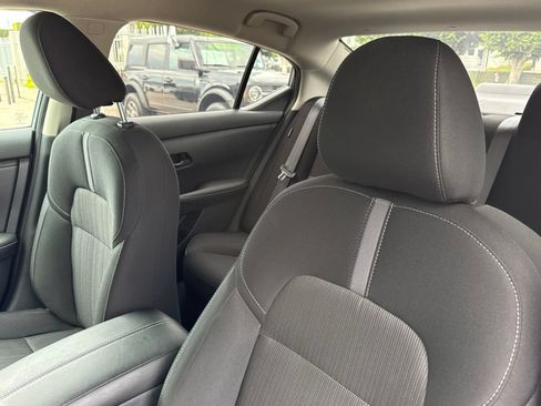 Used 2025 Nissan Sentra SV FWD image 23