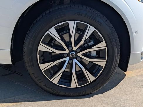Used 2023 Volvo XC60 B5 Plus AWD/4WD image 51