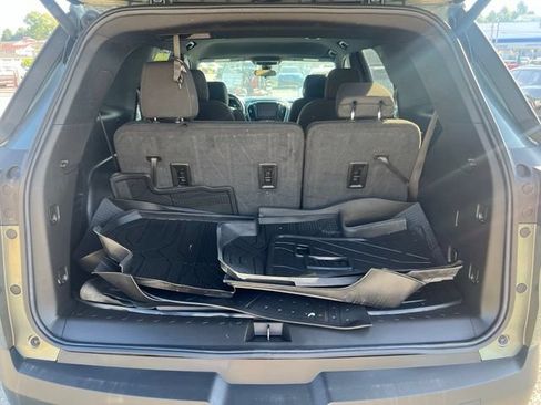 Used 2023 Chevrolet Traverse LT w/ LPO, Floor Liner Package AWD/4WD image 39