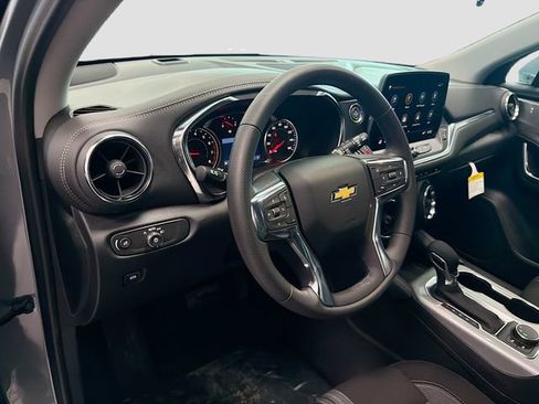 New 2026 Chevrolet Blazer LT image 9