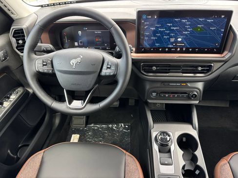 New 2026 Ford Bronco Sport Outer Banks w/ Outer Banks Tech Package+ AWD/4WD image 17