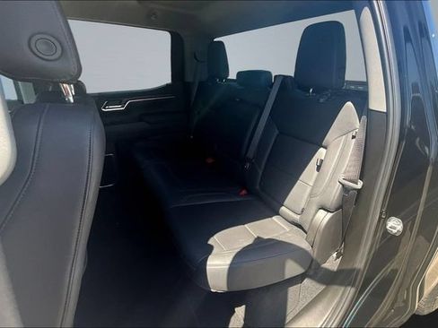 Used 2025 GMC Sierra 1500 SLT AWD/4WD image 24