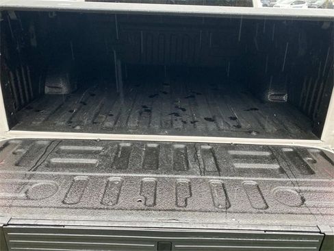 Used 2016 Ford F150 Platinum w/ Equipment Group 701A Luxury image 30