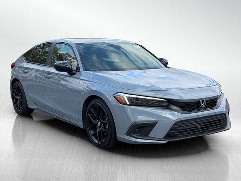 Used 2024 Honda Civic Sport image 3