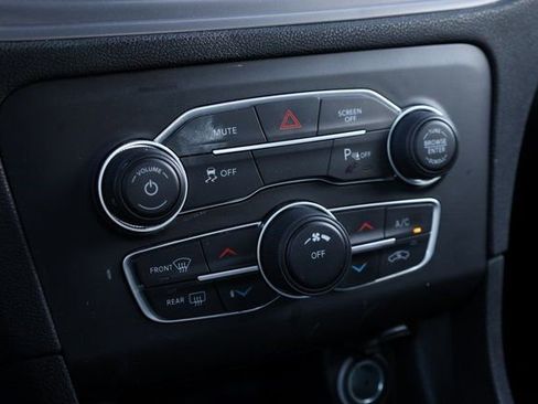 Used 2023 Dodge Charger SXT image 23