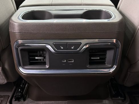 Used 2026 GMC Sierra 1500 SLT w/ SLT Premium Package AWD/4WD image 39