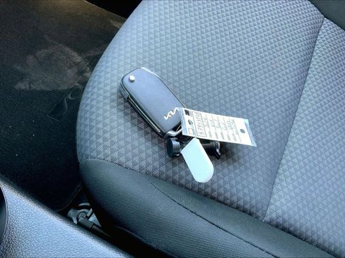 Used 2024 Kia Soul LX w/ Option Group 015 image 13