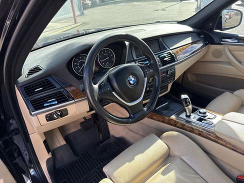 Used 2008 BMW X5 3.0si image 12