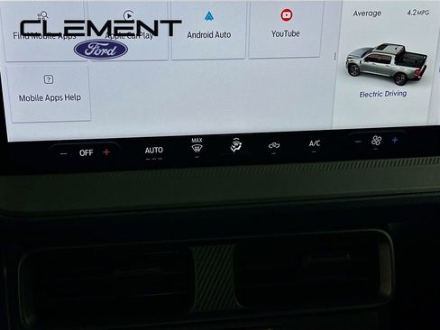 New 2025 Ford Maverick XL w/ Equipment Group 101A image 20