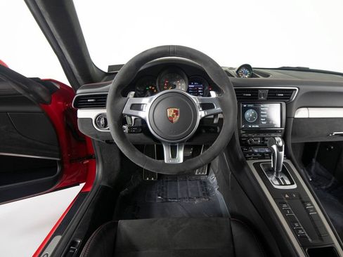 Certified 2015 Porsche 911 GT3 RWD image 17