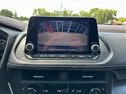 Used 2023 Nissan Rogue SV w/ SV Premium B Package AWD/4WD image 47