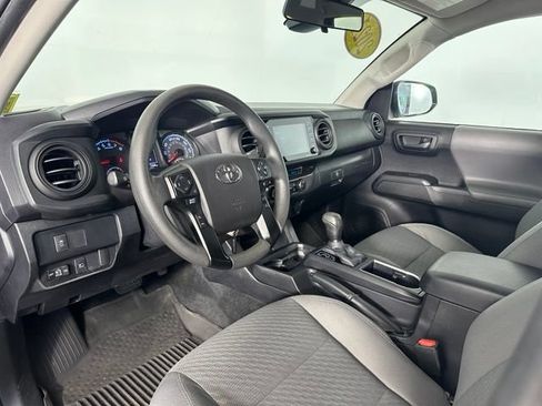 Used 2021 Toyota Tacoma SR AWD/4WD image 12