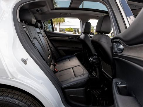 Used 2021 Alfa Romeo Stelvio Ti w/ Nero Edizione image 32