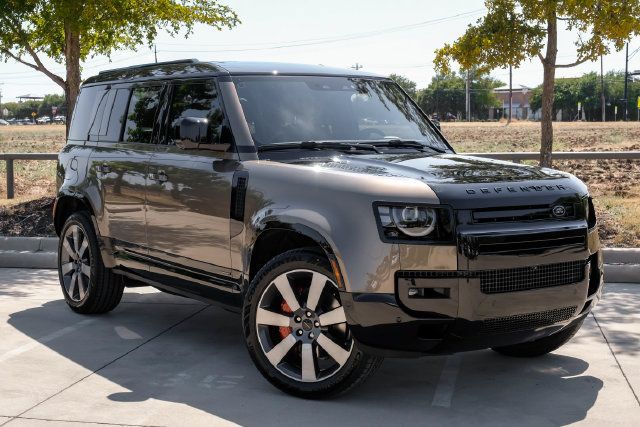 New 2026 Land Rover Defender 110 X AWD/4WD image 7