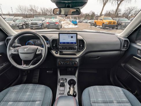 Used 2024 Ford Bronco Sport Heritage w/ Heritage Convenience Package image 2