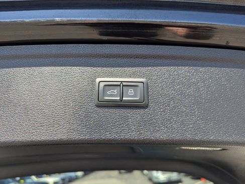 Used 2021 Audi Q5 2.0T Premium w/ Convenience Package AWD/4WD image 45