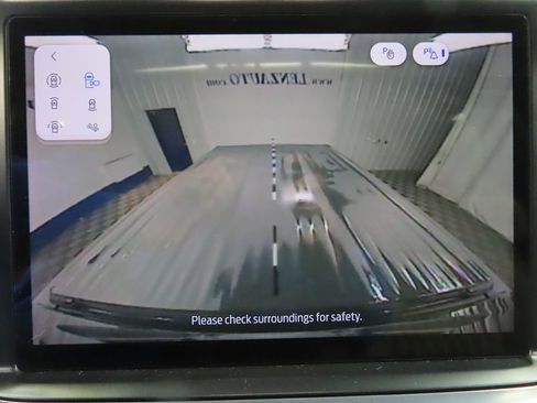 Used 2025 Ford F350 Platinum w/ Platinum Plus Package image 20