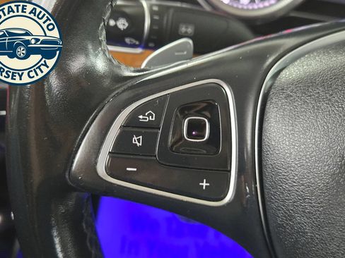 Used 2018 Mercedes-Benz E 300 4MATIC w/ Premium 3 Package (Q03) image 13