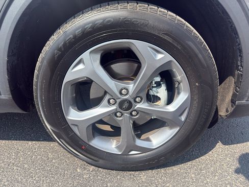 Certified 2025 Ford Escape ST-Line Select AWD/4WD image 5