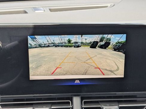 New 2026 Chevrolet Trax LT w/ Sunroof Package FWD image 13