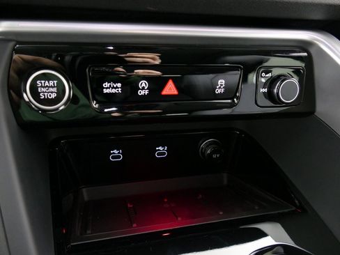 New 2025 Audi Q5 Premium Plus image 21