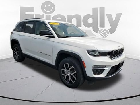 Used 2023 Jeep Grand Cherokee Limited AWD/4WD image 7
