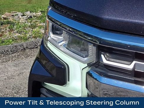 Used 2022 Chevrolet Silverado 1500 LTZ w/ LTZ Convenience Package II AWD/4WD image 29