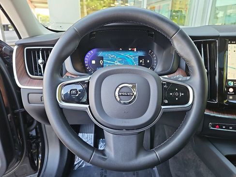 Used 2023 Volvo XC60 B5 Plus w/ Protection Package Premier AWD/4WD image 20