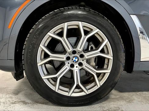 Used 2022 BMW X7 xDrive40i image 11