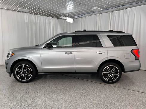 Used 2020 Ford Expedition Limited w/ Equipment Group 303A AWD/4WD image 9
