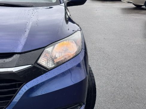 Used 2016 Honda HR-V EX image 5