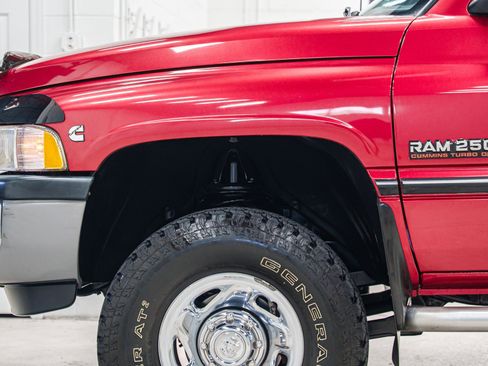 Used 1997 Dodge Ram 2500 Truck 4x4 Club Cab image 31