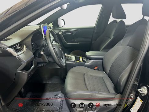 Used 2023 Toyota RAV4 SE AWD/4WD image 18