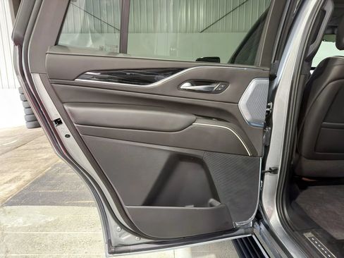 Used 2024 Cadillac Escalade V AWD/4WD image 13