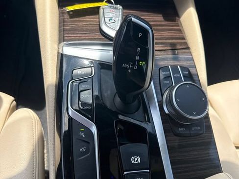 Used 2019 BMW 530i xDrive w/ Convenience Package AWD/4WD image 13