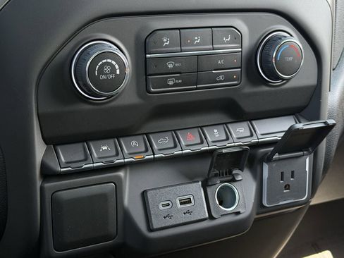 New 2026 Chevrolet Silverado 1500 Custom image 17