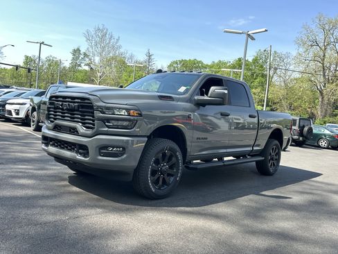 New 2026 RAM 2500 Big Horn AWD/4WD image 22